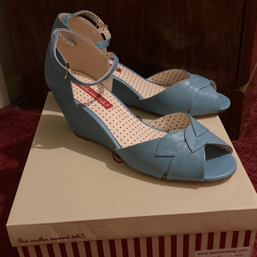 Stylish Blue Peep-Toe Wedge Sandals